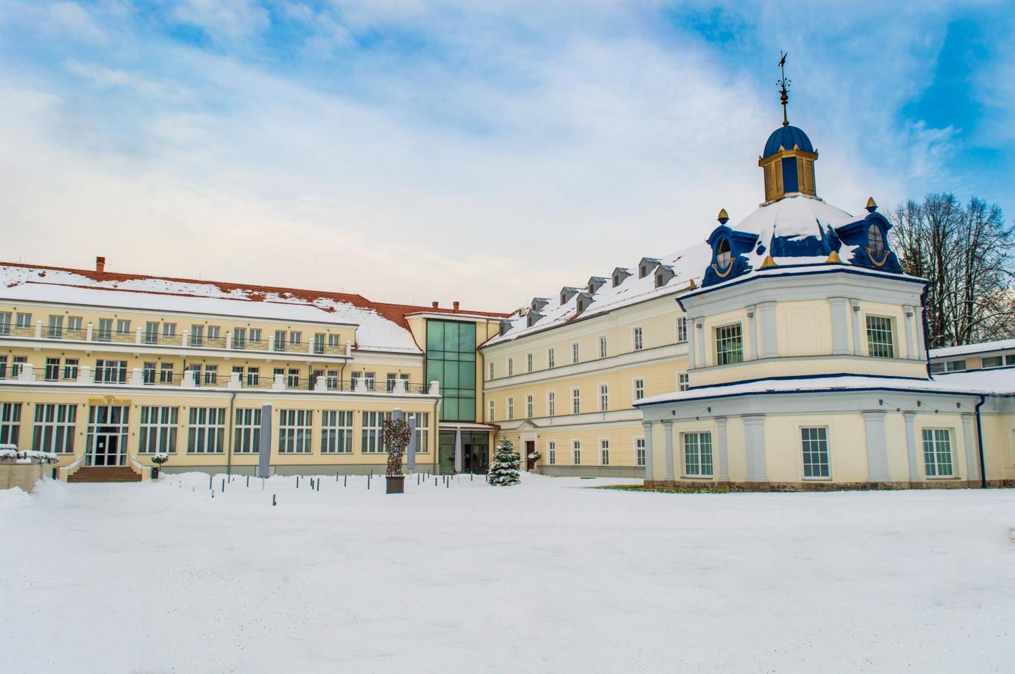 Royal Palace Turčianske Teplice Dış mekan fotoğraf